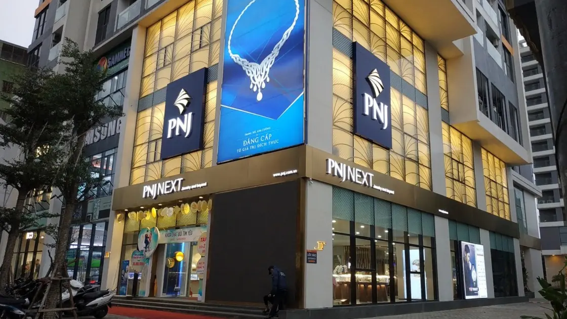 Hơn 1.000 hóa đơn không đúng thời điểm, PNJ bị phạt